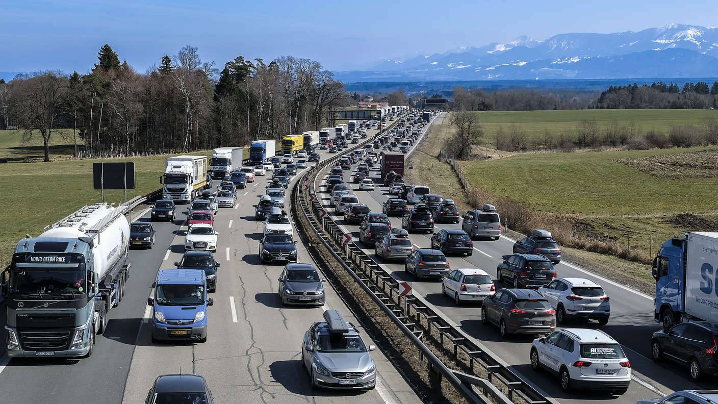 Die Entwicklung des Autobahnnetzes in der Schweiz verbindet technische Innovation mit nachhaltiger Planung